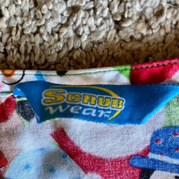 Tis the season!! Christmas scrubs!!🎅🧑🎄🤶 - Picture 7 of 11